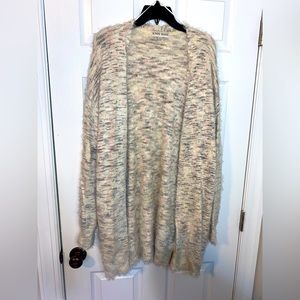 Knox Rose fuzzy and soft long cardigan. Size L